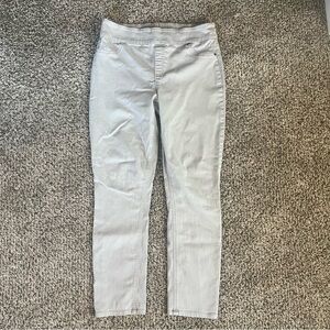 Chico's Light Gray Pull On Jeggings